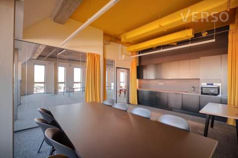 175 mkw., Open space, meble, wysoki standard