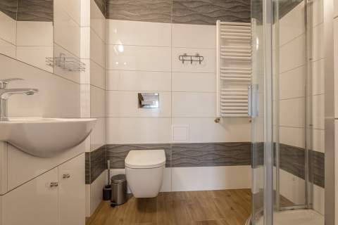 Gotowiec inwestycyjny-3 studia 4 pok. poddasze