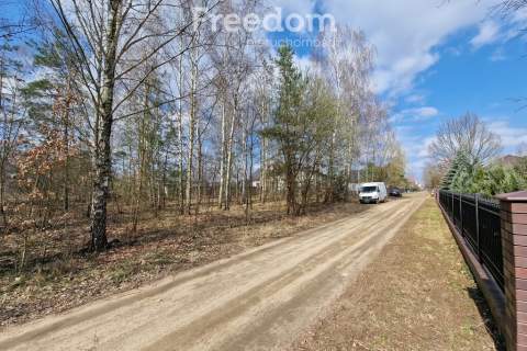 Działki w pięknym otoczeniu nowa infrastruktura