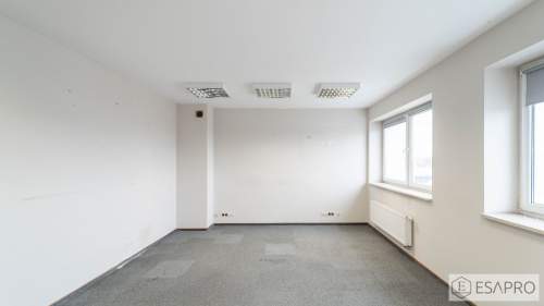 PODZIAŁ NA GABINETY / ŁAZIENKI / KUCHNIA - PARKING