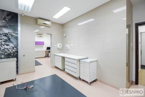 Lokal medyczny/biurowy w centrum dużego osiedla