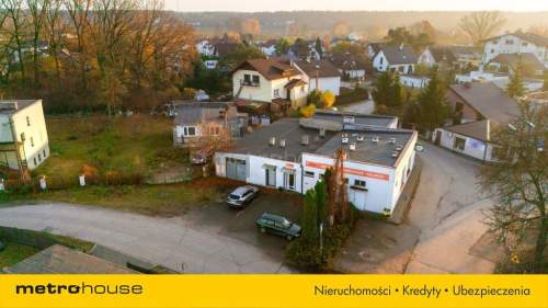Obiekt usługowy z powierzchnią mieszkalną 430 m2.