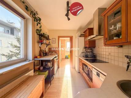 3-pok z garażem, balkon - dla rodziny