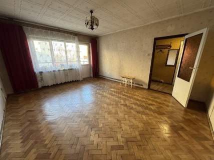 Duży salon, balkon, centrum, ogrzewanie gazowe