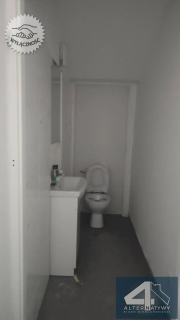 Kamienica z lok. frontowym, duży parking, Tarnów