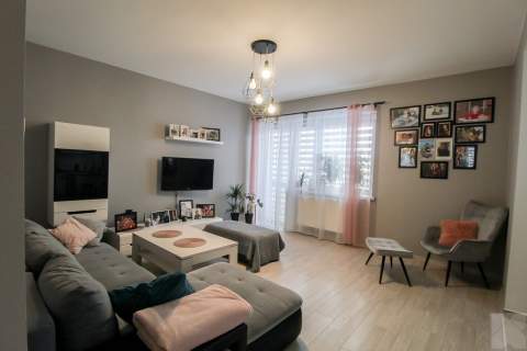 Piękne, wykończone mieszkanie 56m2 / Ostrów