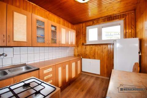 Mieszkanie 3 pokojowe z loggią. 1 piętro