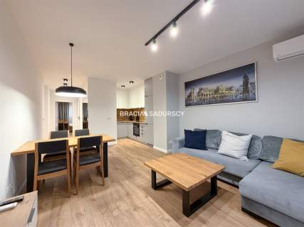 Apartament z klimatyzacją i 2 balkonami - od zaraz