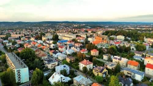 NOWA CENA ZABYTKOWA KAMIENICA W CENTRUM MIASTA, JASŁO, UL. UJEJSKIEGO
