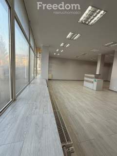 Atrakcyjny lokal w Debrznie w centrum miasta.