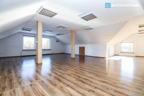 350m2 budynek biurowo-usługowy z parkingiem 