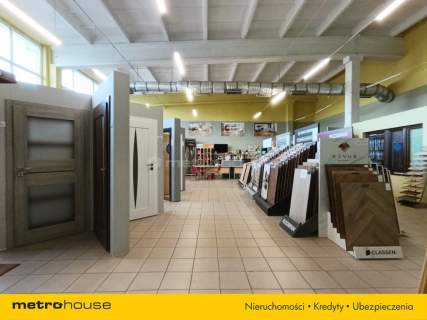 Na sprzedażbudynek handlowo-usługowy w Staszowie