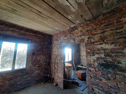 Dom 95 m kw. 8 a działki Strzyżowice