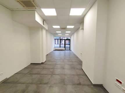 Wynajmę lokal 60m2 w centrum Puław