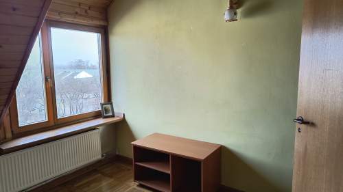Pawlaczyka 132m, w tym 4pok.,2 łaz.,taras garaż, piwnica.