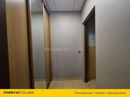 Obiekt usługowy z powierzchnią mieszkalną 430 m2.