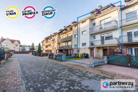 DOM Z 6 NIEZALEŻNYMI APARTAMENTAMI W ŁEBIE
