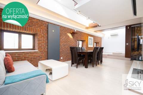Dwupoziomowy penthouse na wynajem