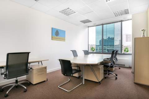 Przestrzeń do pracy dla 3-4 osób Regus North Gate