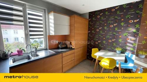 4-6 pokoi, ponad 100m2, UMK, budynek z cegły