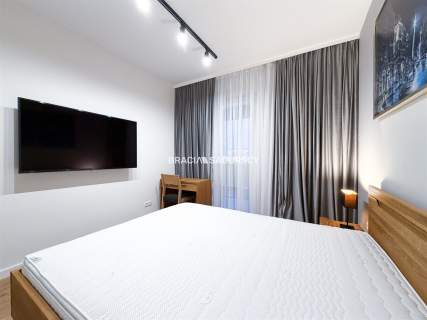 Apartament z klimatyzacją i 2 balkonami - od zaraz