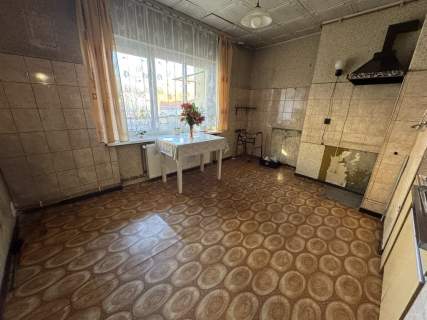 Duży salon, balkon, centrum, ogrzewanie gazowe