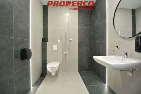Obiekt magazynowo biurowy 3317m2 gm. Stare Babice