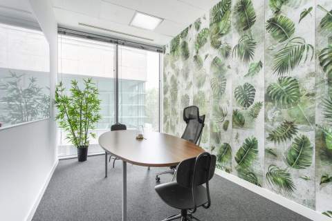 Profesjonalnego biura dla 1-2 osób.