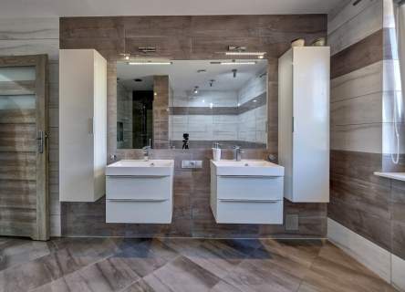 Dom 210,5 m2, z warsztatem 199,7 m2
