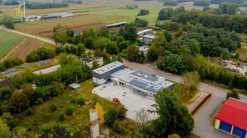 Budynek z częścią produkcyjną i mieszkalną