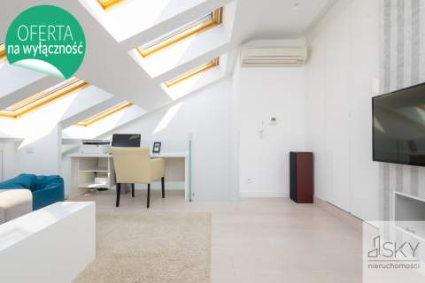 Dwupoziomowy penthouse na wynajem