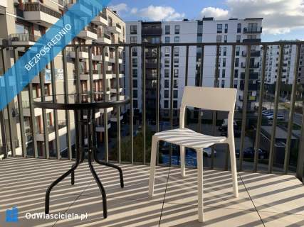 Dwa osobne, zamykane, nieprzechodnie pokoje, balkon, szybki dojazd...