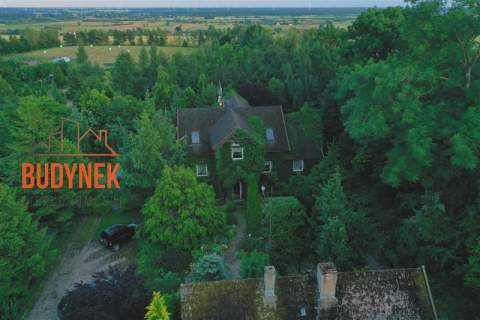 Działający ośrodek wypoczynkowy nad morzem, 2 domy