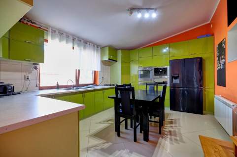 Dom 210,5 m2, z warsztatem 199,7 m2