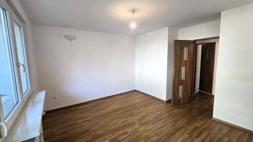 2 pokoje, balkon, parter-obok Hanza, po remoncie