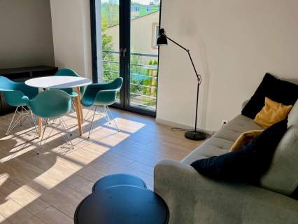 Kameralny apartament z parkingiem na Dąbrowie