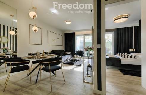 Apartament 2 pokoje z ogrodem 30 m od Plaży.