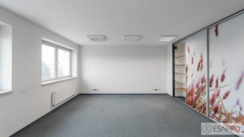 PODZIAŁ NA GABINETY / ŁAZIENKI / KUCHNIA - PARKING