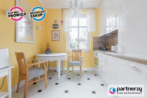 Wyjątkowy apartament w przedwojennej willi pod las