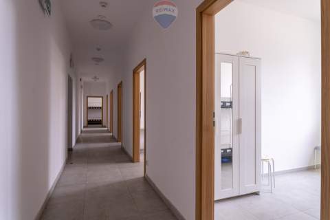 Budynek produkcyjny z zapleczem hotelowym