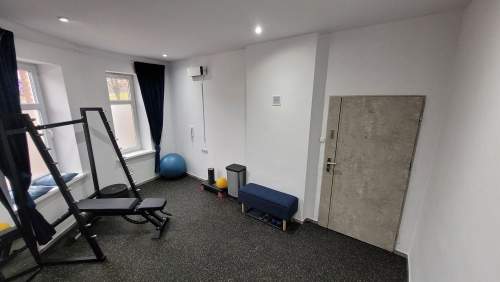Lokal 15m2 z wyposażeniem, centrum