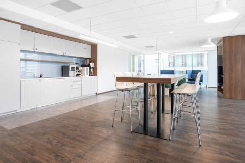Przestrzeń do pracy dla 3-4 osób w Regus Grojecka