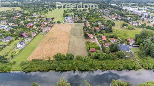 Działki budowlane nad rzeką