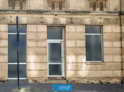 Lokal handlowo-usługowy parter witryna 80 m2