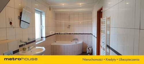 Dom wolnostojący 156m2 Na działce 4900m2 staw