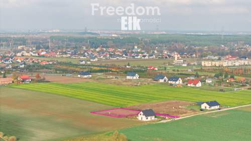 Działka budowlana 1539 m z warunkami zabudowy