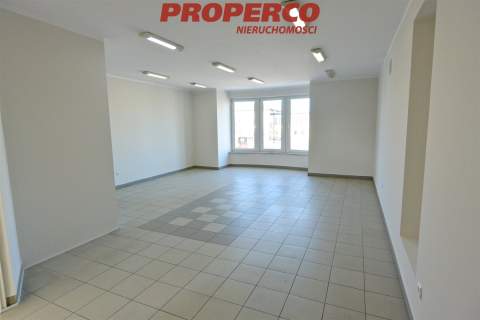 Lokal pow. 64 m2, Daleszyce, Centrum