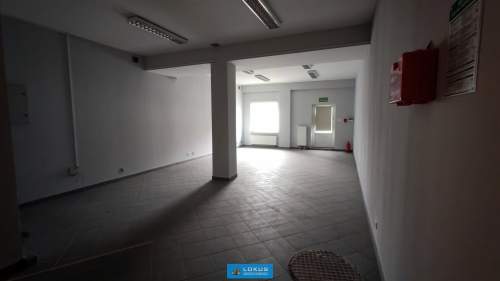 Magazyn rampa - 2 bramy, poziom zero - 3 bramy
