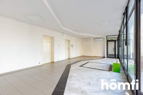Sprzedaż lokal 141m2 podpiwniczenie centrum