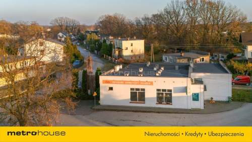 Obiekt usługowy z powierzchnią mieszkalną 430 m2.